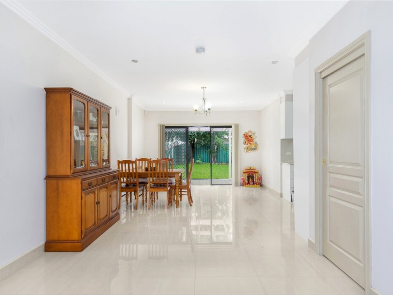 28 Cathcart Street, Fairfield NSW 2165