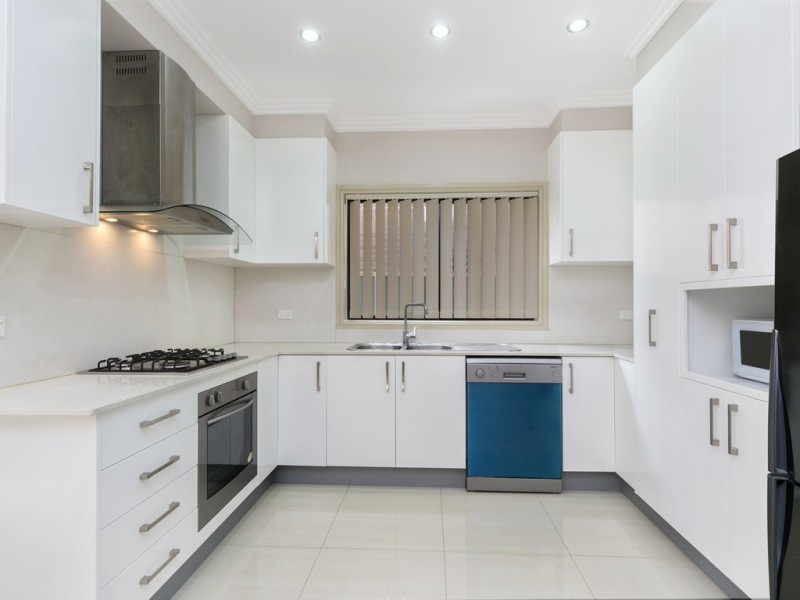 28 Cathcart Street, Fairfield NSW 2165