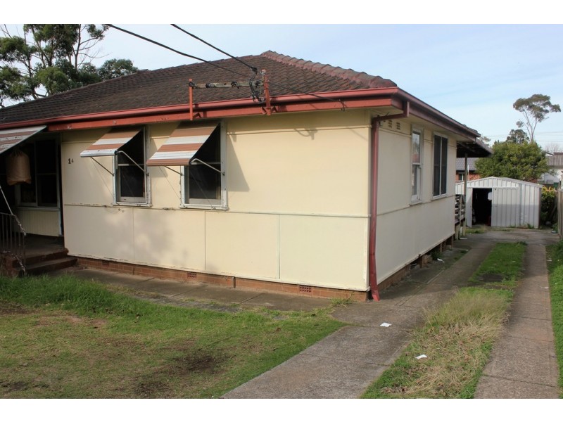 14 Tasman Parade, Fairfield West NSW 2165