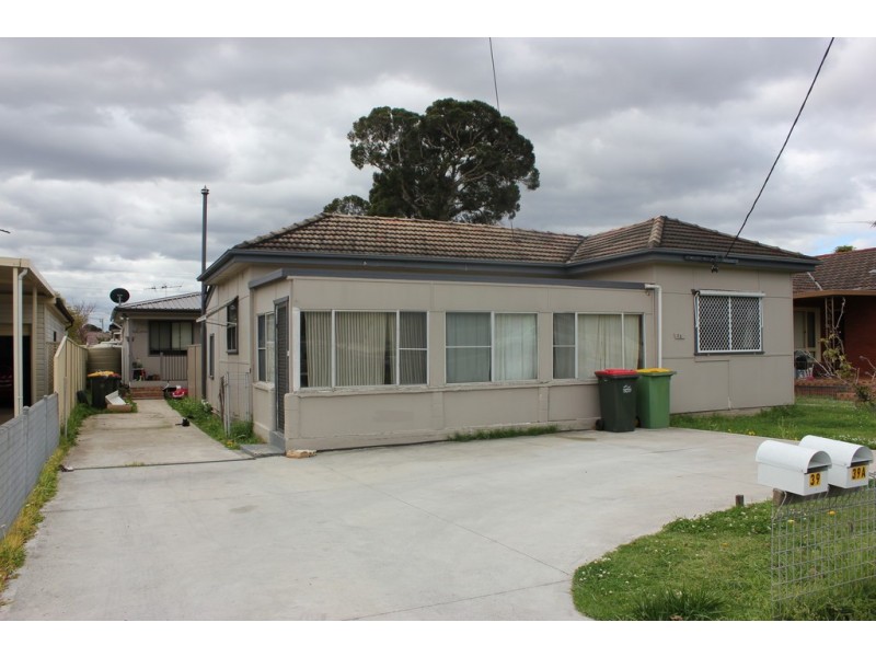 39 TORRENS, Canley Heights NSW 2166