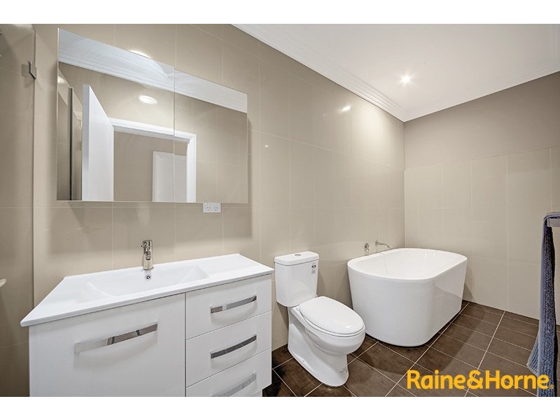 25 Earl Street, Canley Vale NSW 2166