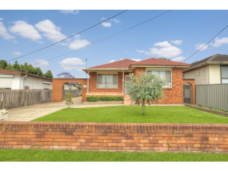 153 Cambridge Street, Canley Heights NSW 2166
