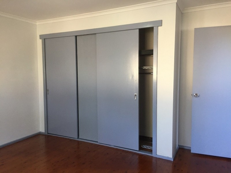 11 Arunta Ave, Green Valley NSW 2168