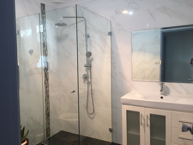 11 Arunta Ave, Green Valley NSW 2168