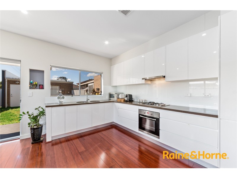 100 The Boulevarde, Fairfield Heights NSW 2165