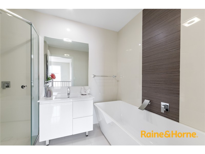 100 The Boulevarde, Fairfield Heights NSW 2165