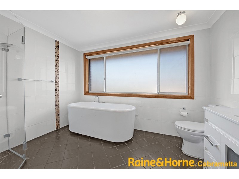 41 Runcorn Street, St Johns Park NSW 2176