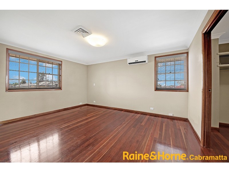 41 Runcorn Street, St Johns Park NSW 2176