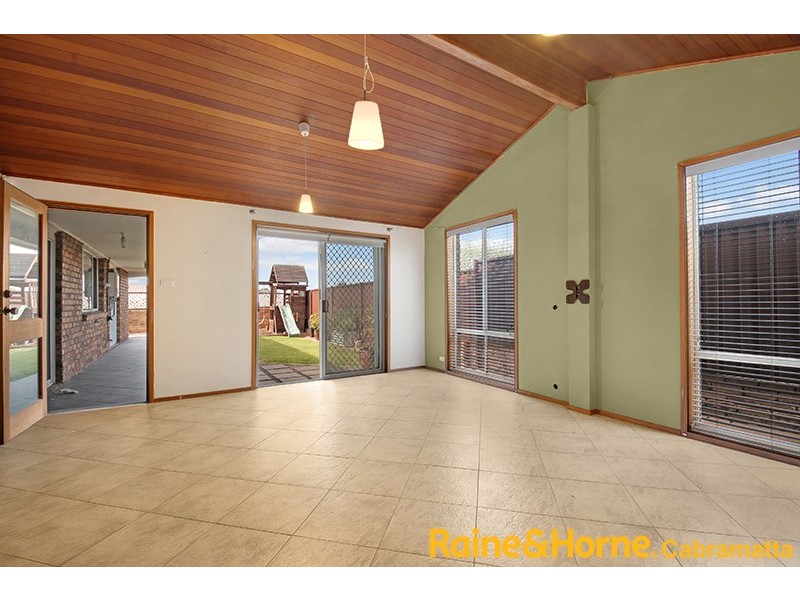 41 Runcorn Street, St Johns Park NSW 2176
