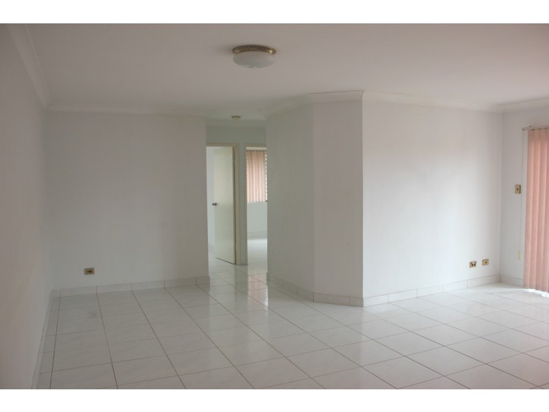 18/4-11 Equity Pl, Canley Vale NSW 2166