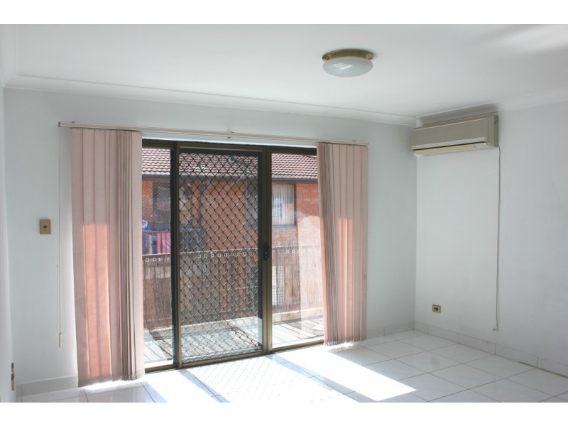 18/4-11 Equity Pl, Canley Vale NSW 2166