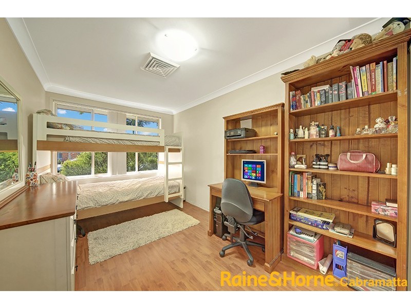10 Stott Close, Bonnyrigg NSW 2177