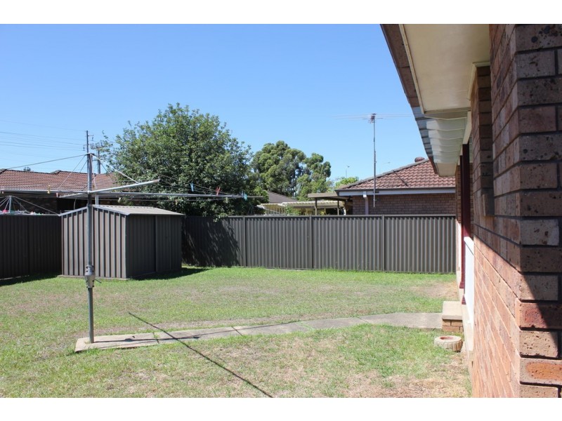 242 Smithfield Road, Fairfield West NSW 2165