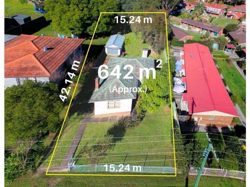 8 Warwick Avenue, Cabramatta NSW 2166