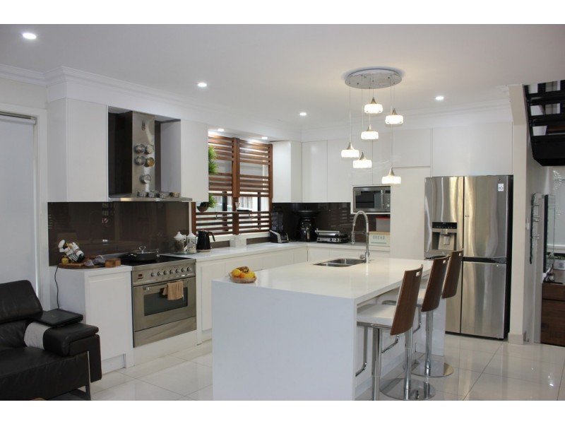 16 O’Shannassy Street, Mount Pritchard NSW 2170