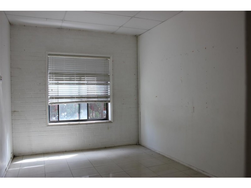 26-28 Court Rd, Fairfield NSW 2165