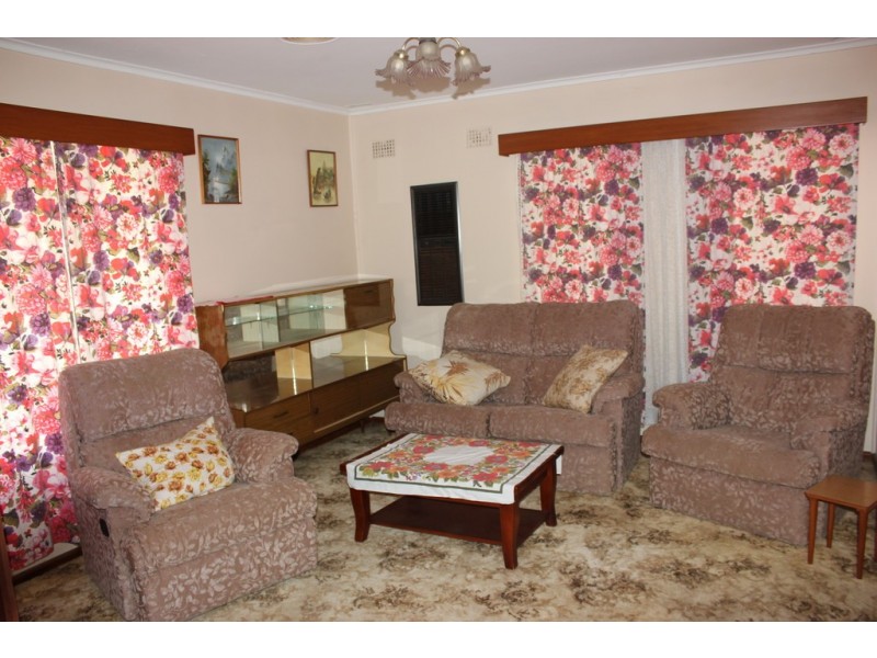 31 Hatfield Road, Canley Heights NSW 2166