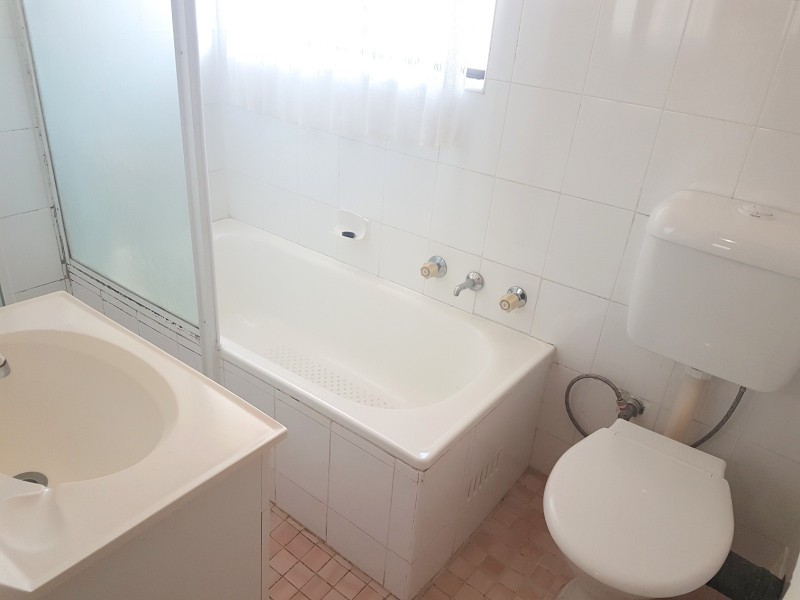 2/17 Pevensey Street, Canley Vale NSW 2166