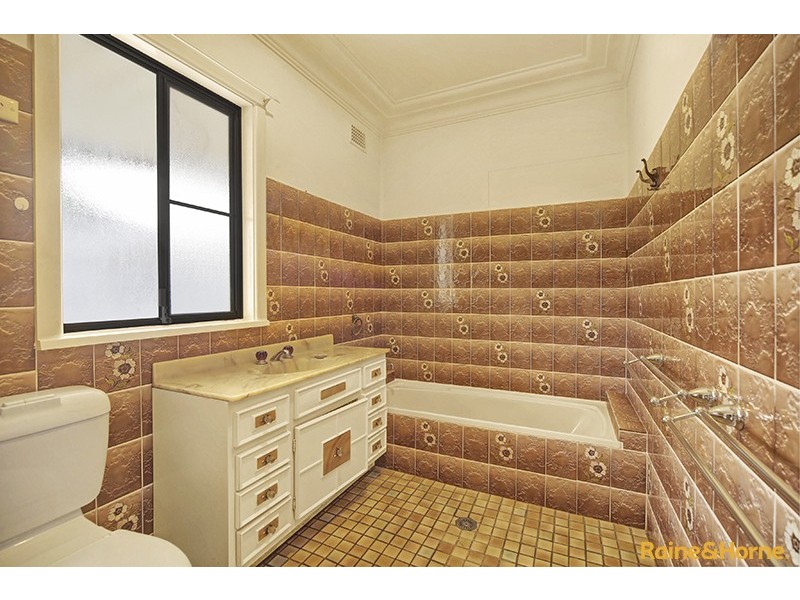 11 Lasa Street, Cabramatta NSW 2166