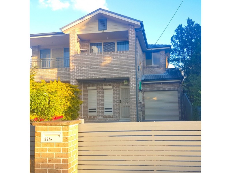 92A Earl Street, Canley Heights NSW 2166