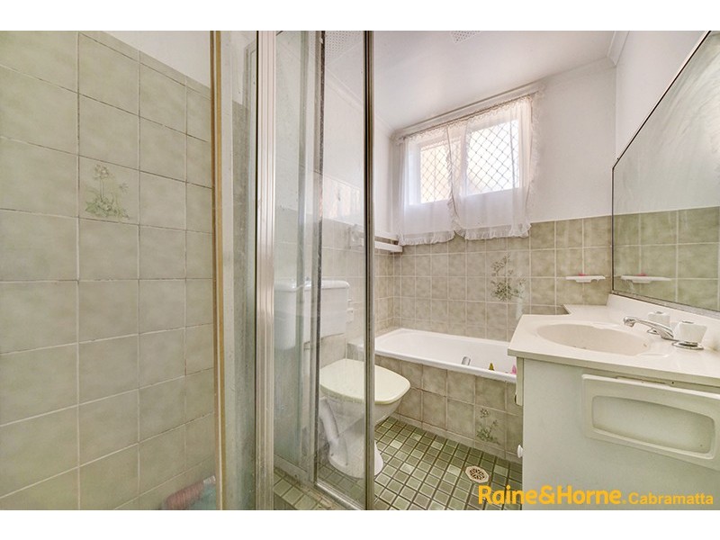 2/136 Lansdowne Road, Canley Vale NSW 2166