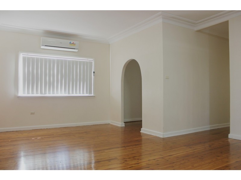 97A Earl St, Canley Heights NSW 2166