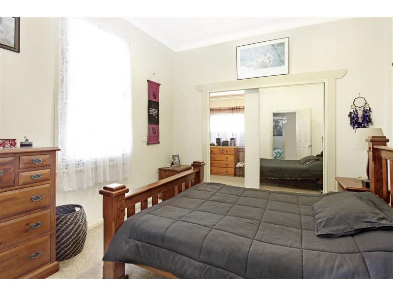 68 RUNCORN ST, St Johns Park NSW 2176