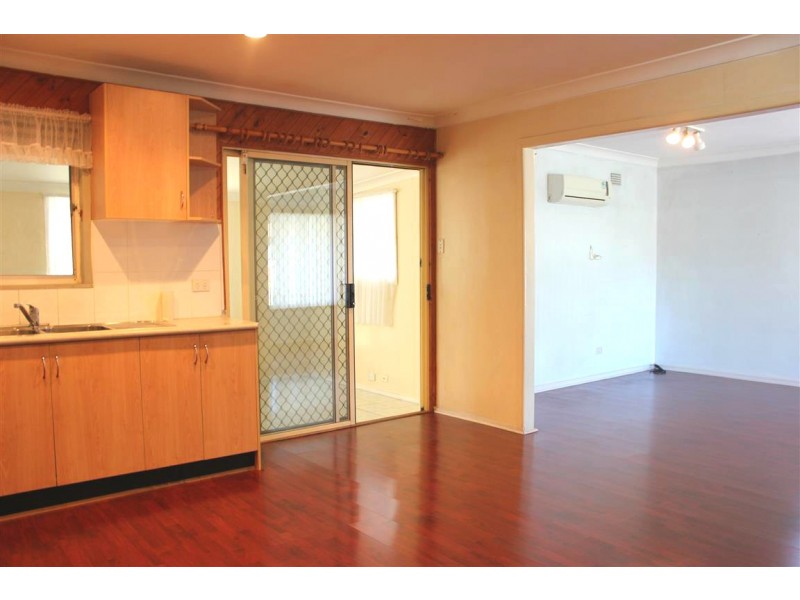27 MCKIBBIN ST, Canley Heights NSW 2166