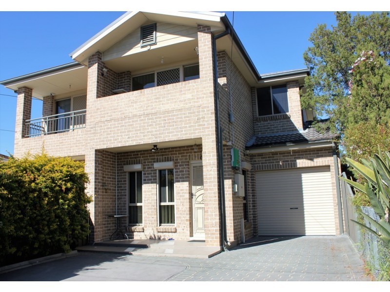 92A Earl Street, Canley Heights NSW 2166