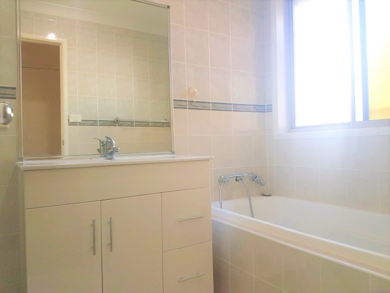 92A Earl Street, Canley Heights NSW 2166