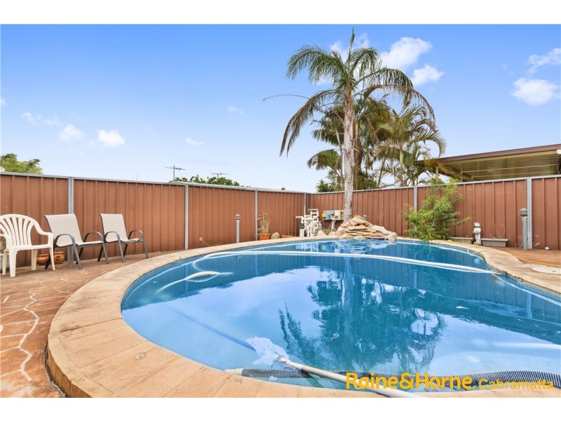 9 Broadmeadow Street, St Johns Park NSW 2176