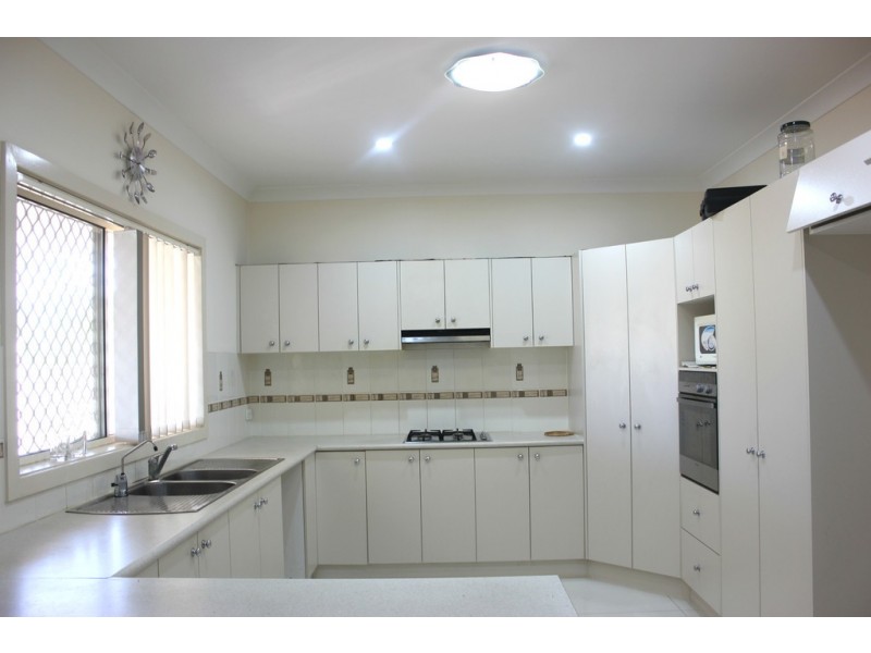 4C ANGELINA CRES, Cabramatta NSW 2166