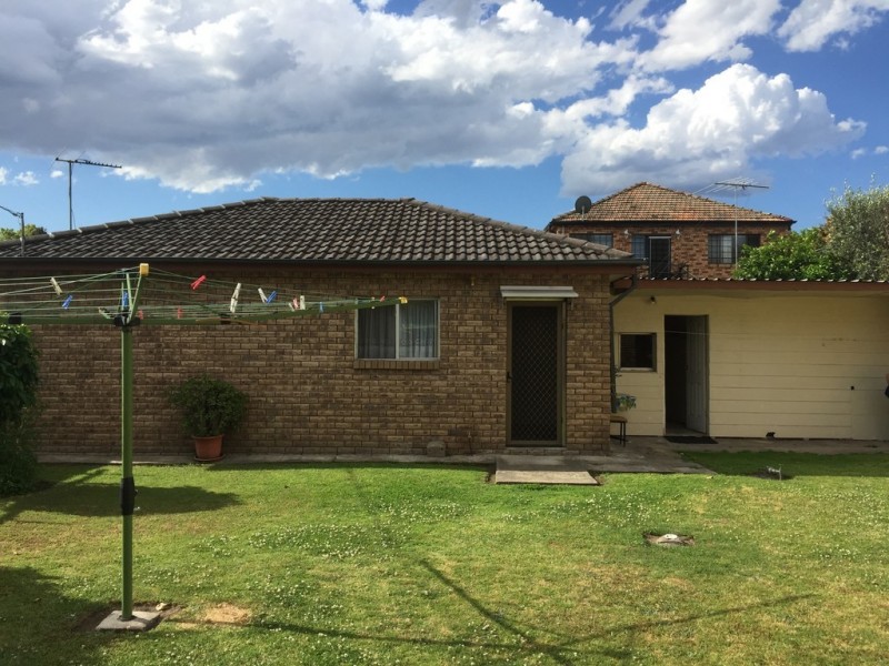 8A COOK AVENUE, Canley Vale NSW 2166