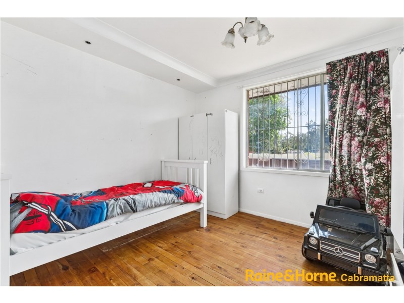 33 Fifth Avenue, Canley Vale NSW 2166