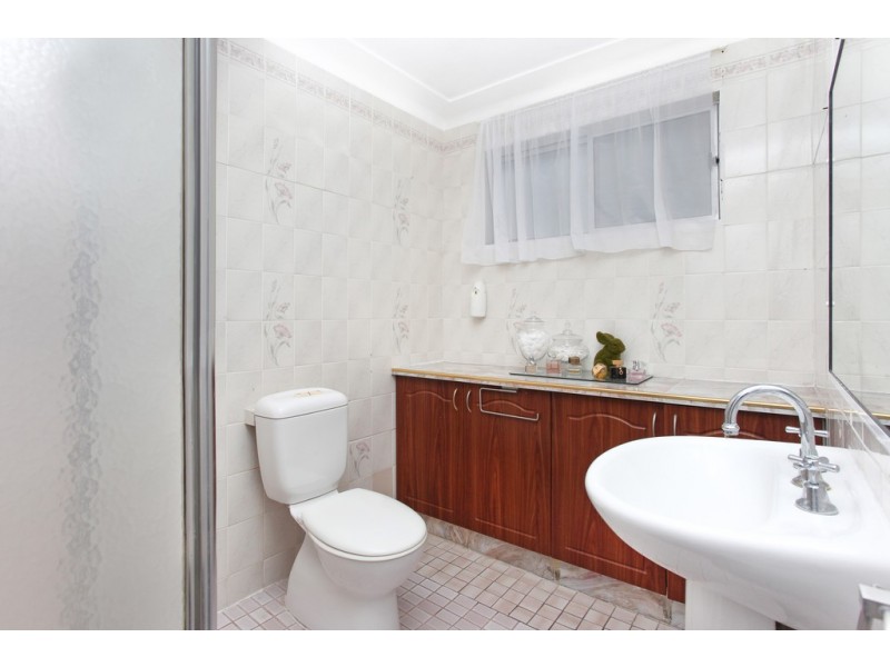 43 Foxlow Street, Canley Heights NSW 2166