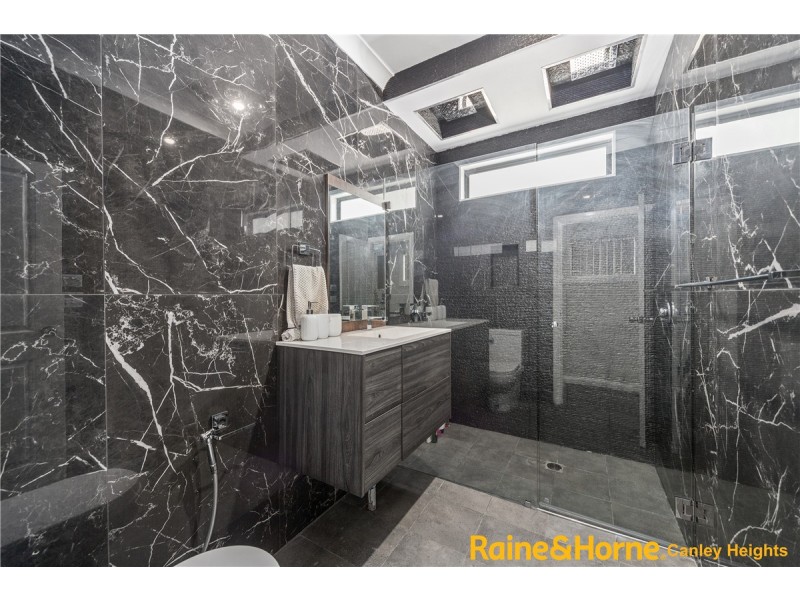 9 Bruce Street, Lansvale NSW 2166