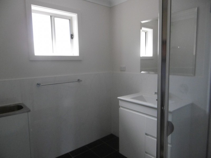 2a SIMS PLACE, St Johns Park NSW 2176