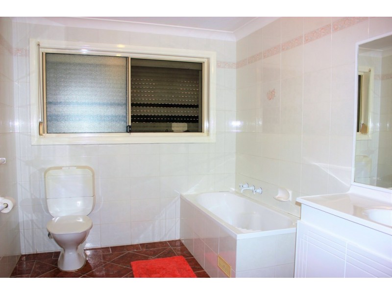 36 Kembla Street, Wakeley NSW 2176