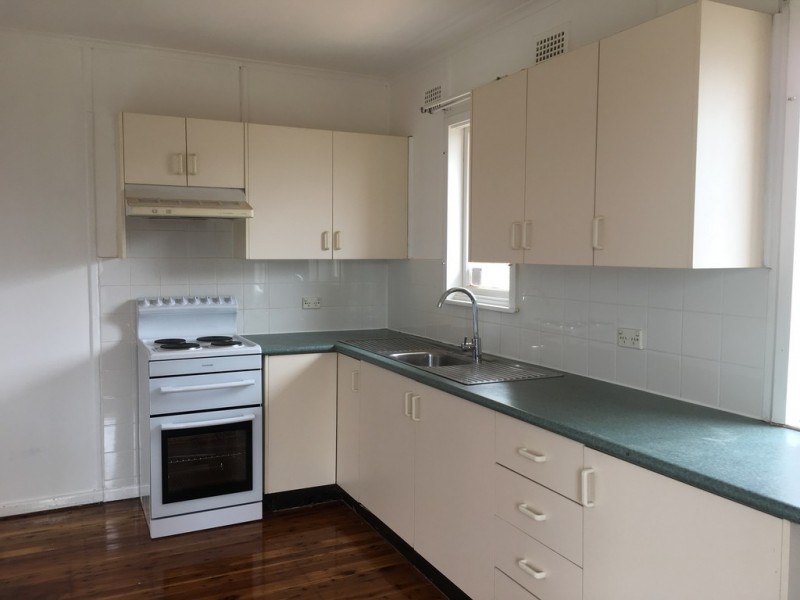 26 WELWYN ROAD, Canley Heights NSW 2166