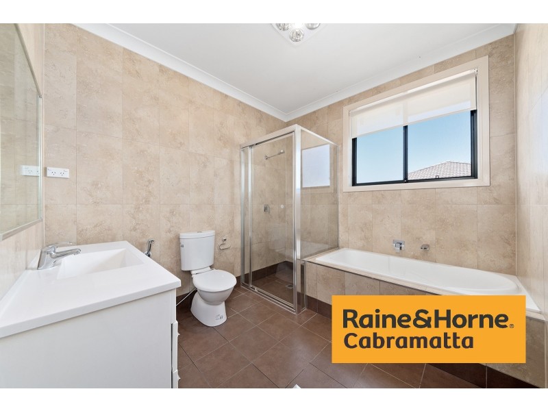 9 Watts Place, Fairfield West NSW 2165