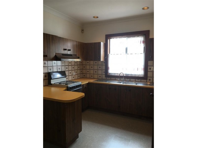 52 BROOMFIELD ST, Cabramatta NSW 2166