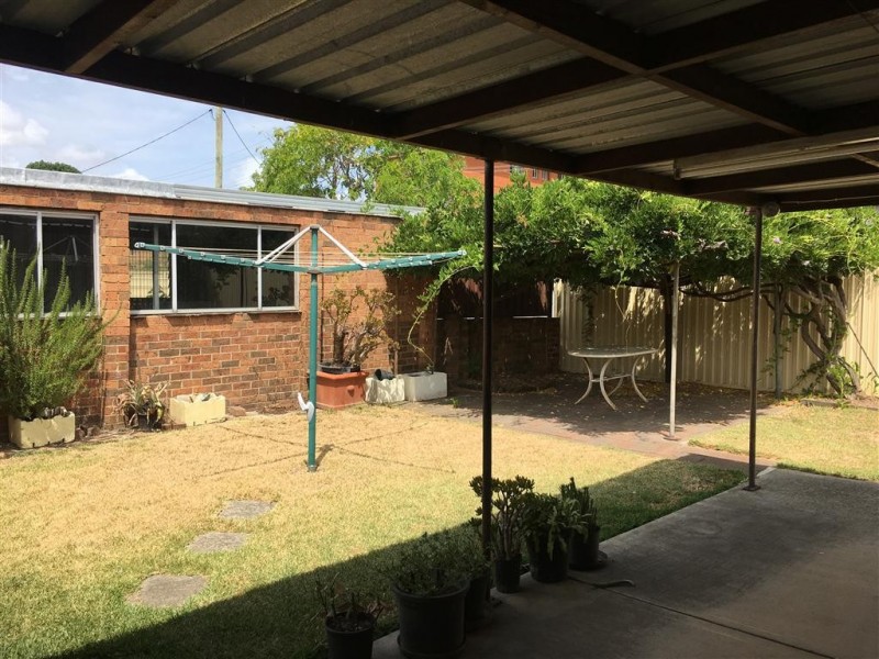 52 BROOMFIELD ST, Cabramatta NSW 2166