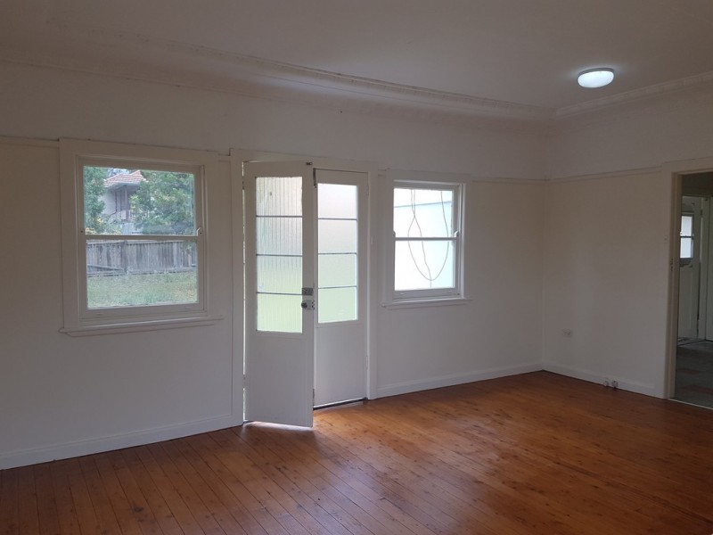 130 MEADOWS RD., Mount Pritchard NSW 2170