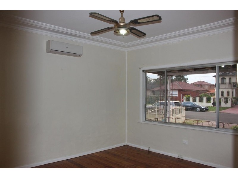 Canley Heights NSW 2166