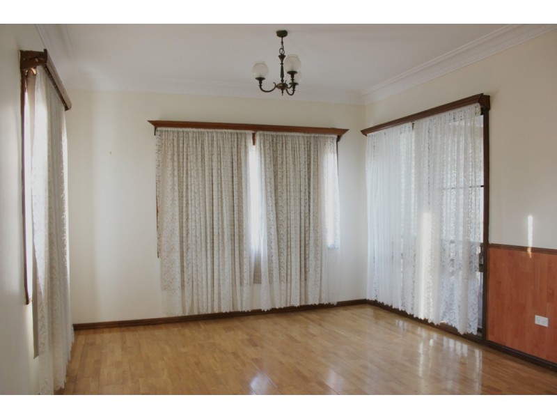 15 CHARLOTTE CRESCENT, Canley Vale NSW 2166