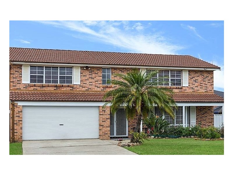 4 ASHLEY CLOSE, St Johns Park NSW 2176