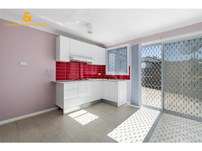 4 GREGORY STREET, Fairfield West NSW 2165