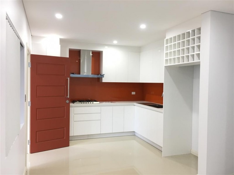 18 WYNYARD AVENUE,, Bass Hill NSW 2197