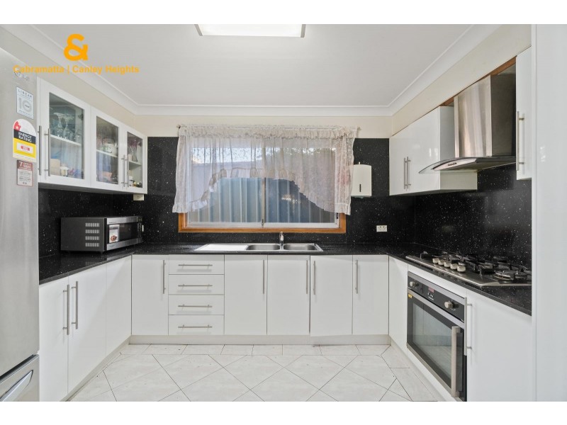 6 GRIMES PLACE, Bonnyrigg NSW 2177