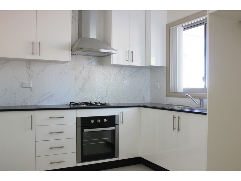 36A CHARTER ST, Sadleir NSW 2168